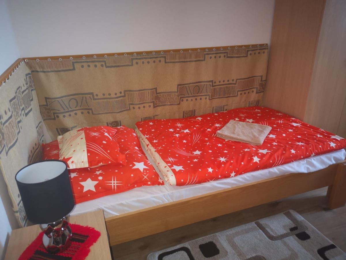 Eszter-ház vendégház Kerekegyháza Esterno foto