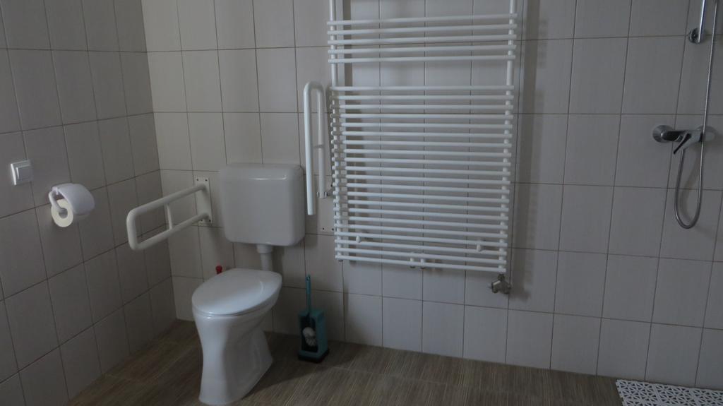Eszter-ház vendégház Kerekegyháza Esterno foto
